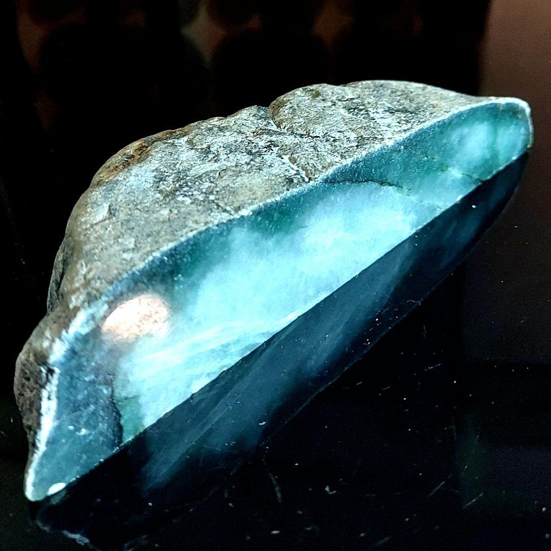 渋かっこいい模様に迫力の大きさの JADEITE 本翡翠 原石 2面磨き453