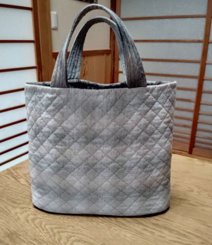 ダイヤモンド柄の手提げバッグ トートバッグ ハンドメイド キルトパーティ