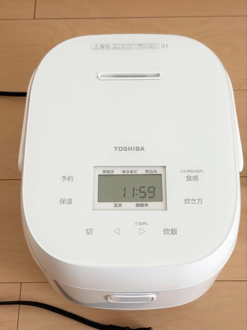 【東芝】RC-10BHW 5.5合 炊飯ジャー （25年製）