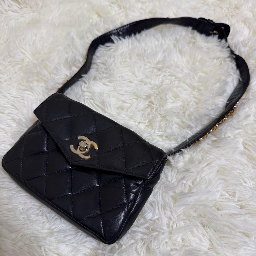 シャネル ウエストポーチ マトラッセ ラムスキン ヴィンテージ ココマーク 黒