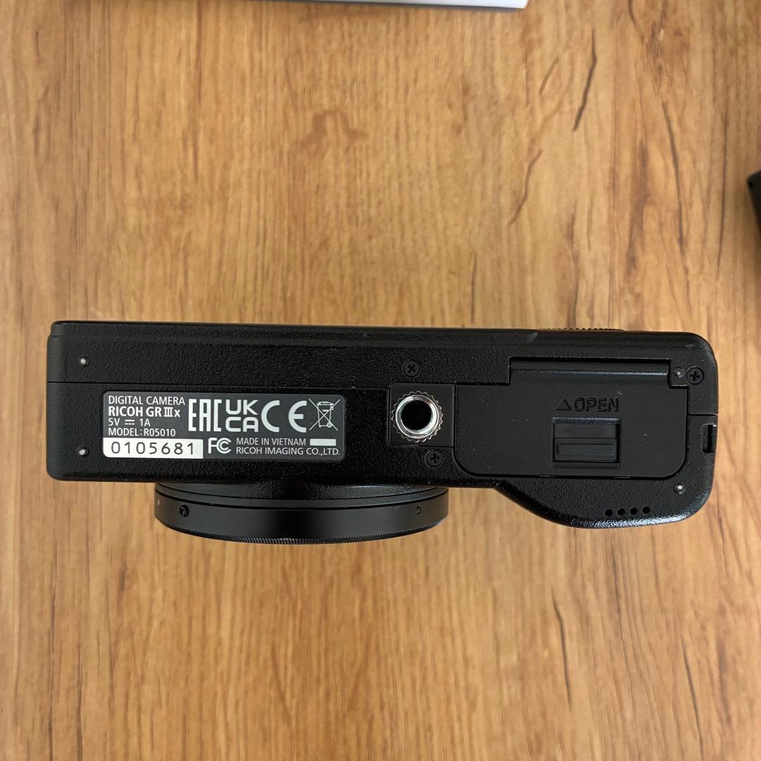 RICOH GRiiix 5年保証　バッテリー×2