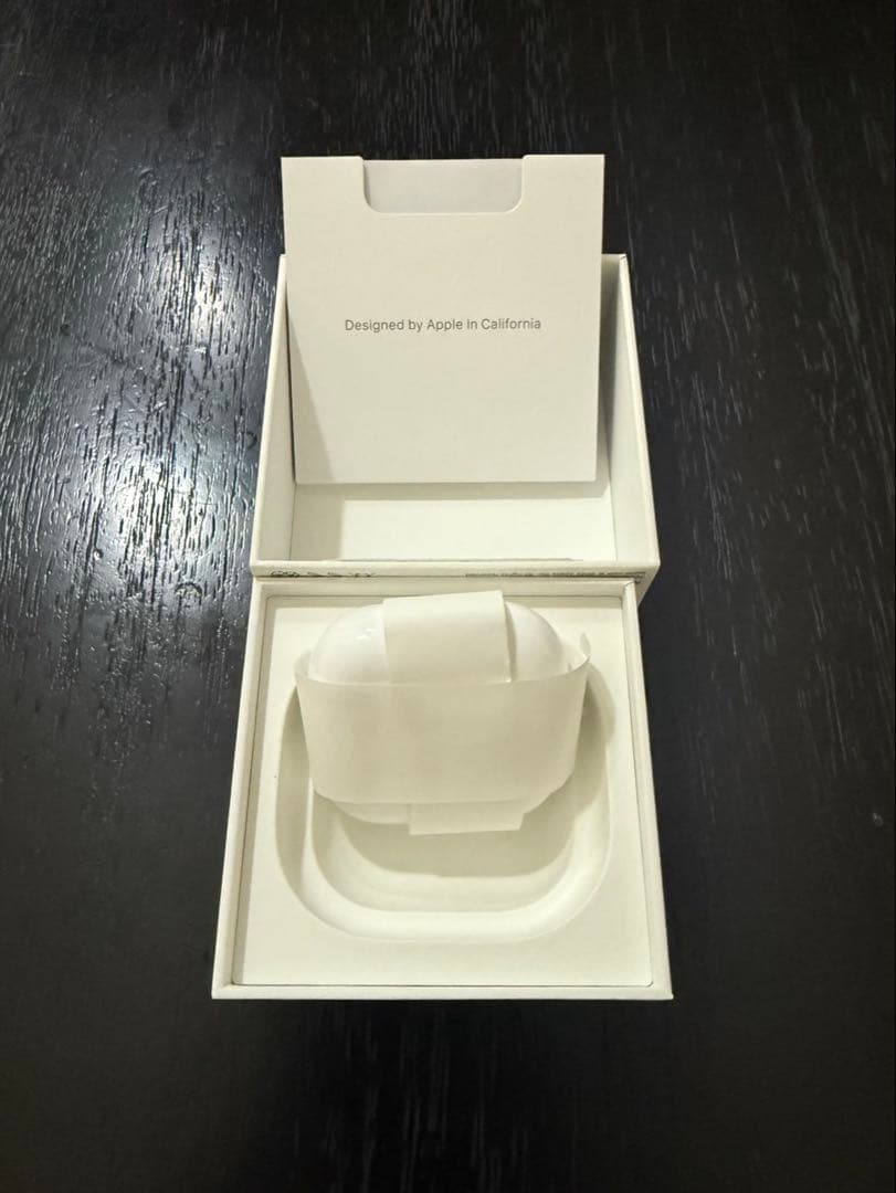 AirPods4 本体 ケース付き ホワイト アクティブノイズキャンセリング搭載