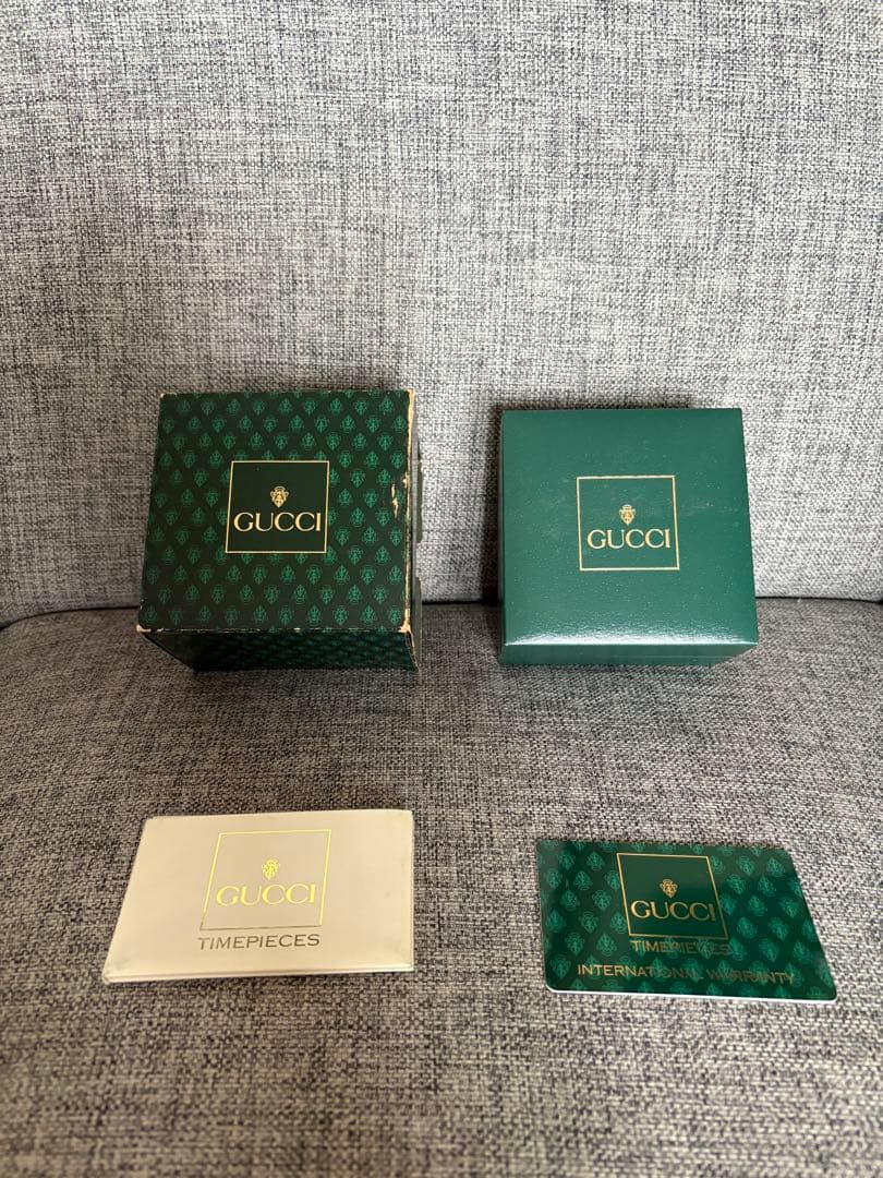 GUCCI チェンジベゼルウォッチ 1100