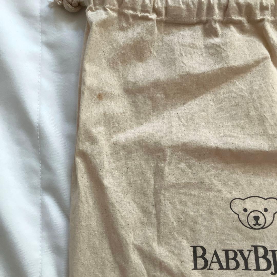 ベビービョルン　ハーモニー　クリーム