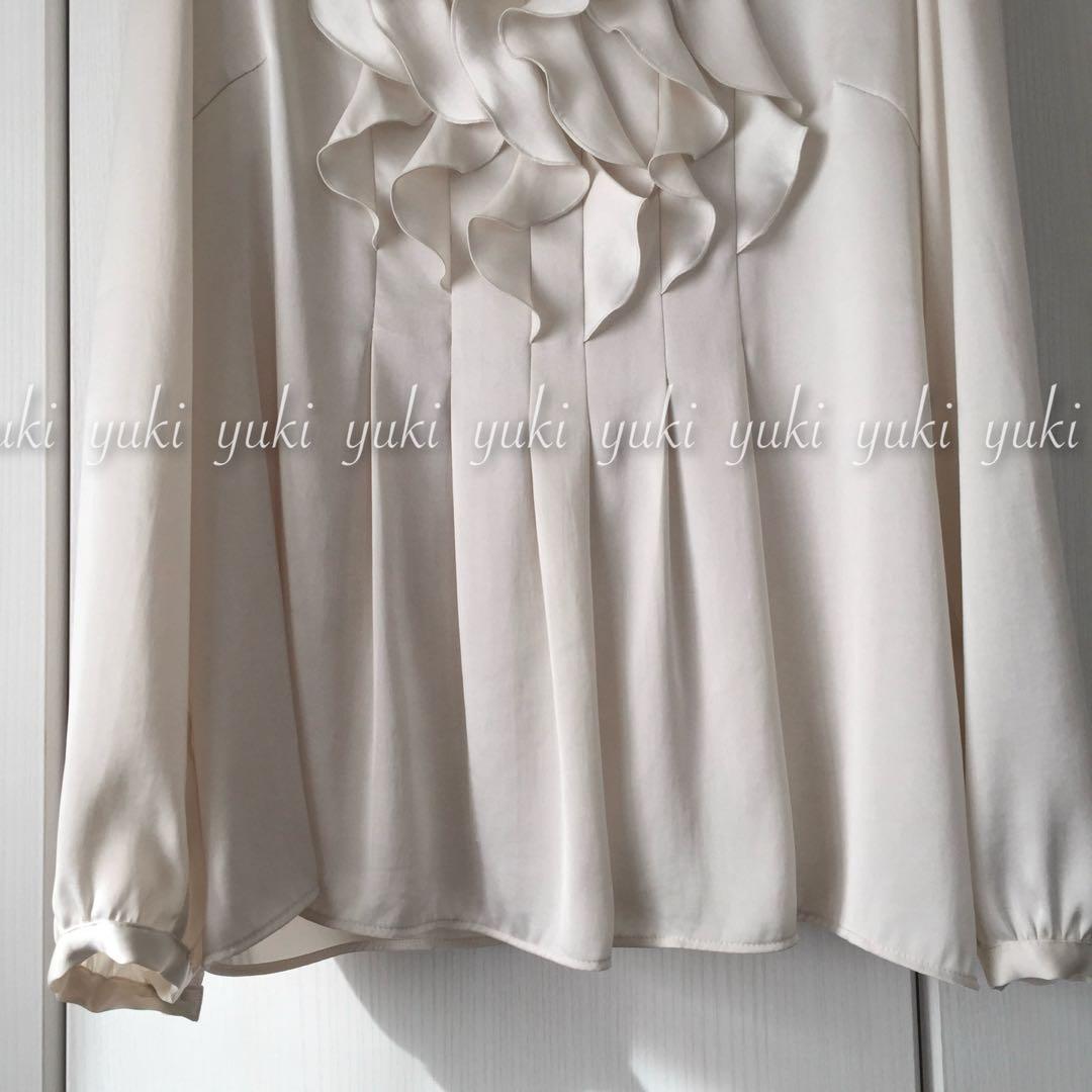 ANAYI サテンフリルブラウス 白