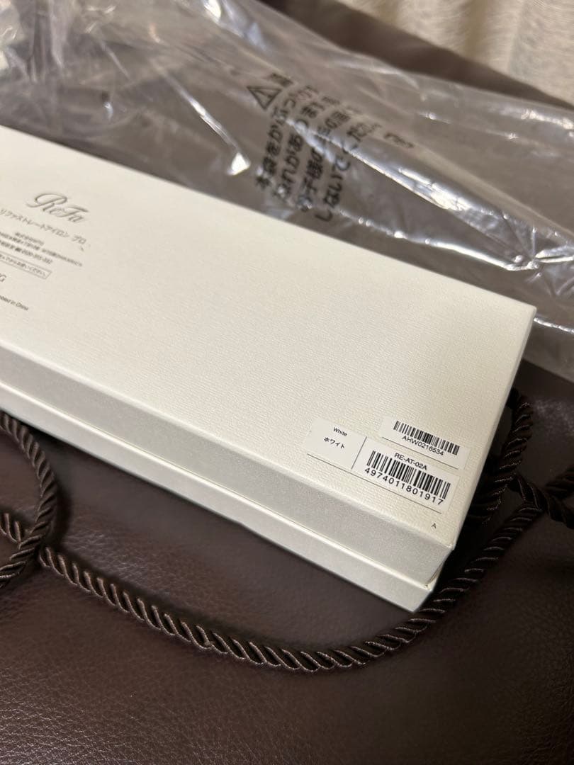 リファRefa ヘアアイロンストレートプロ2024年RE-AT-02A[正規品］