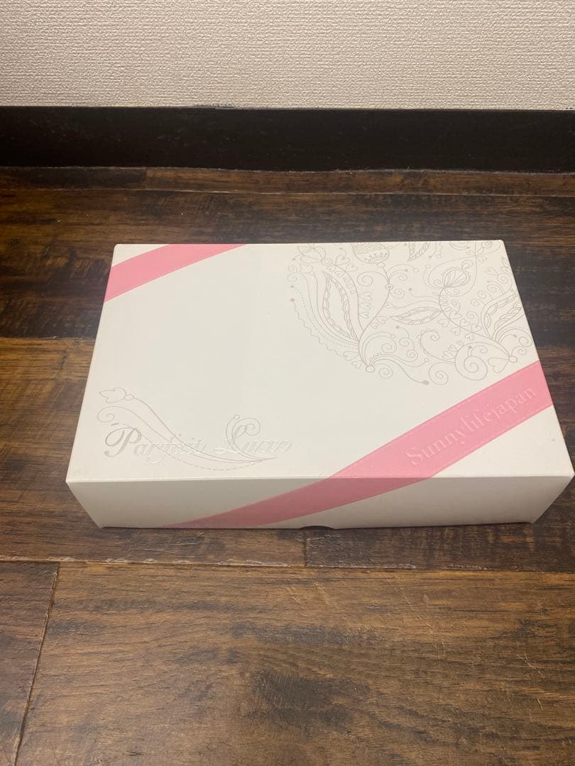 美顔器 EMS 冷温ケア Parfait Luxe SPL-W01C 新品同様