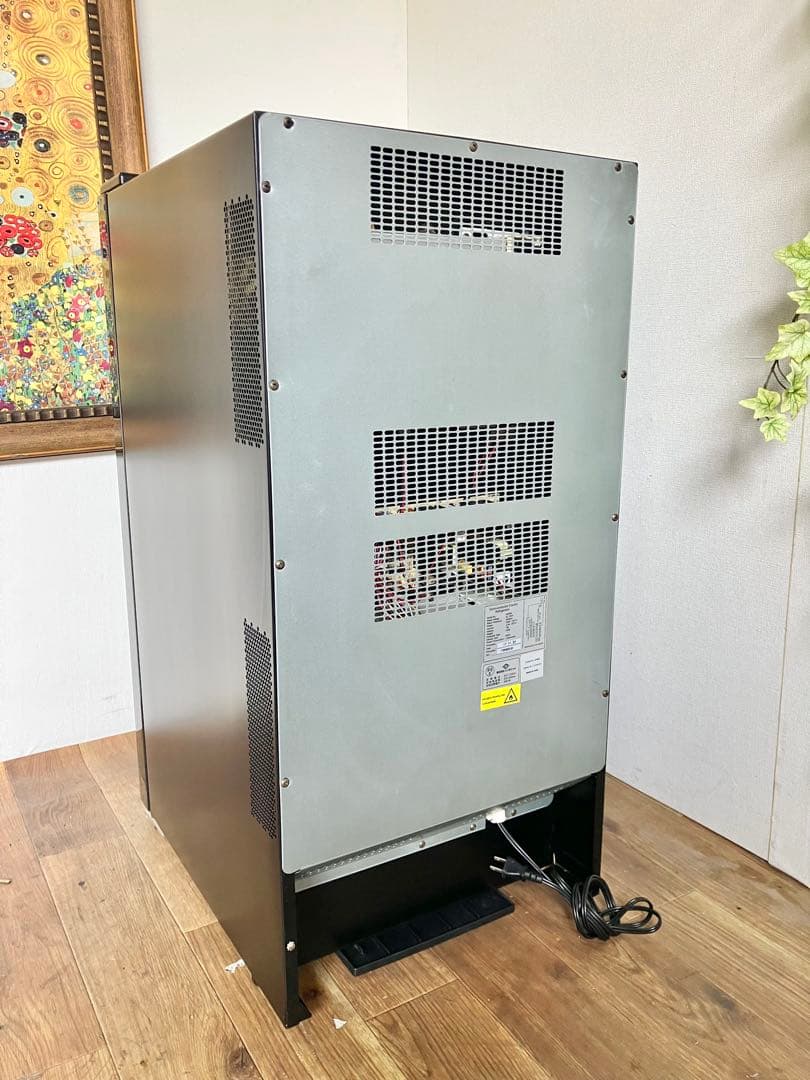 美品☆ワインセラー 32本 家庭用 ペルチェ方式 78L ブラック コンポジット