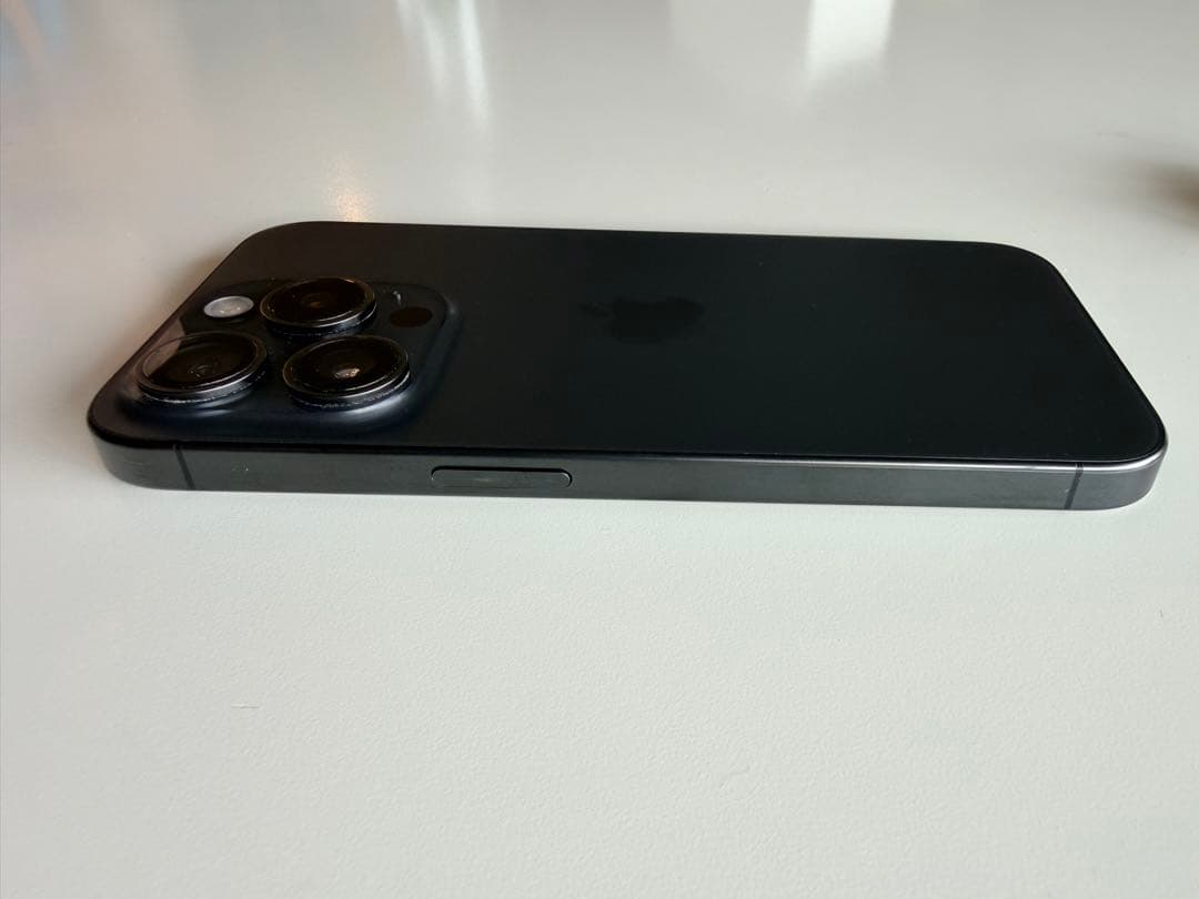 iPhone 15 Pro 128GB ブラックチタニウム SIMフリー