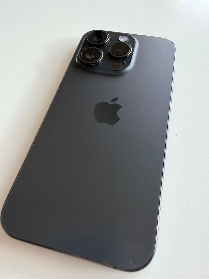 iPhone 15 Pro 128GB ブラックチタニウム SIMフリー