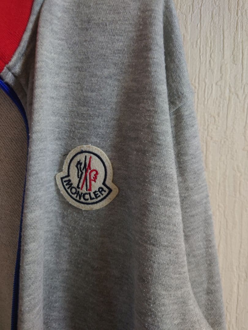 MONCLER グレー トレーナー Mサイズ