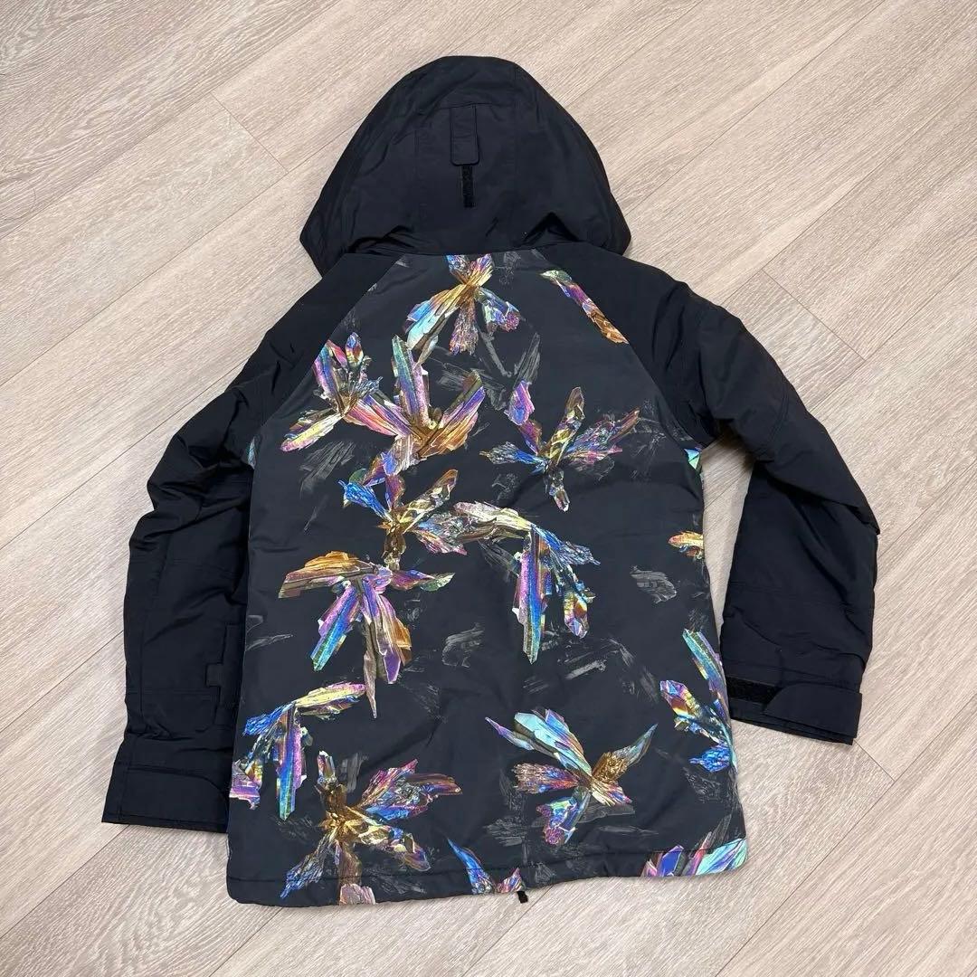Burton 子ども用スノーボードウェア上下 キッズSサイズ 130cm前後