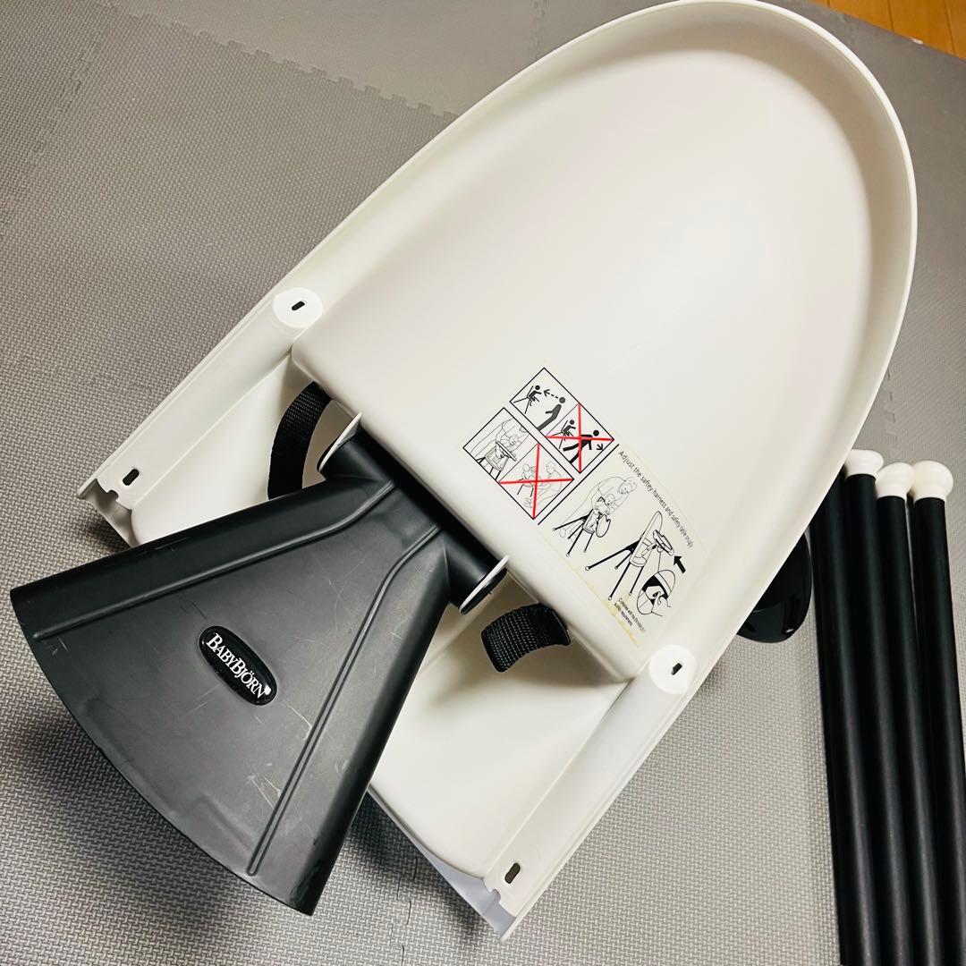 ベビービョルン ハイチェア ホワイト 折りたたみ式 BABYBJÖRN
