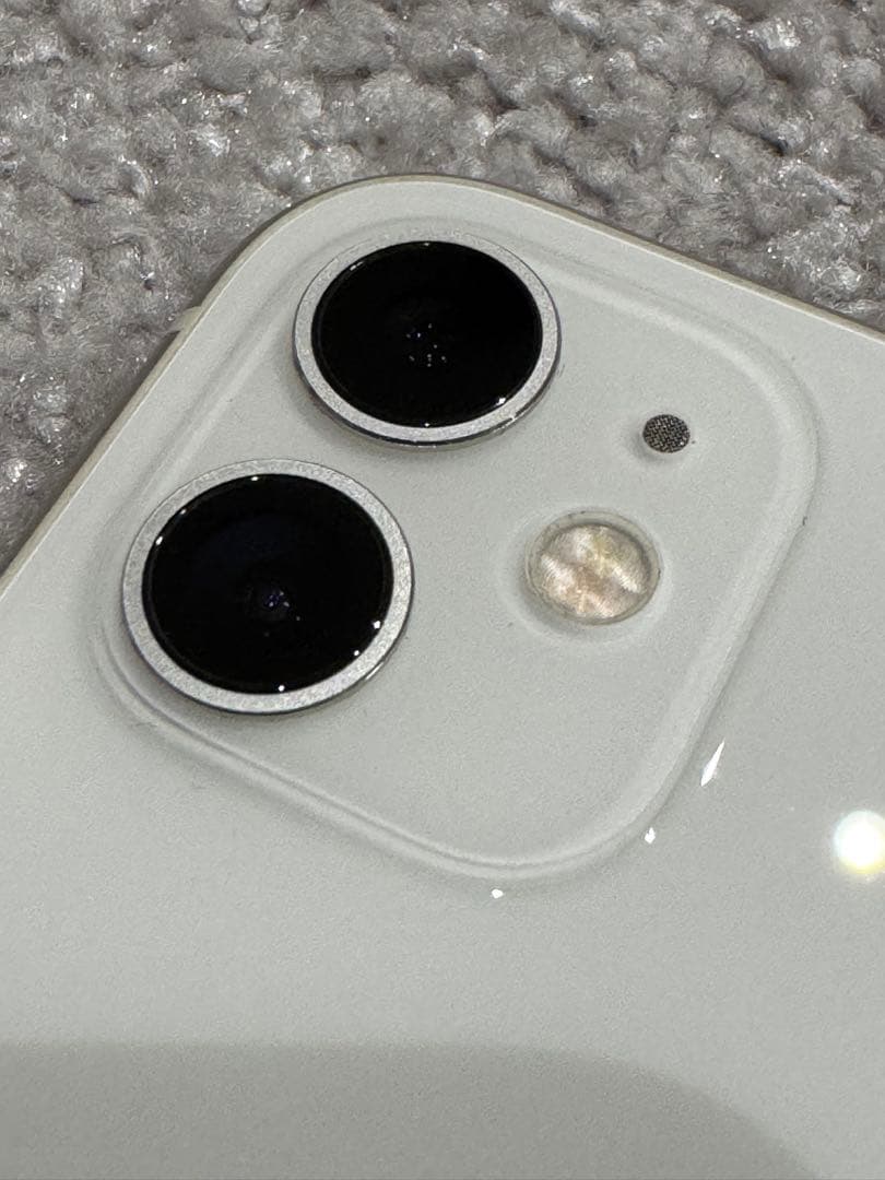 極美品 Apple iPhone 11 128GB ホワイト 本体