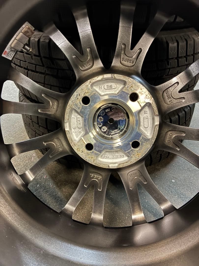 にゃんぱぃあ 様。185/65R15スタッドレスセット❗️