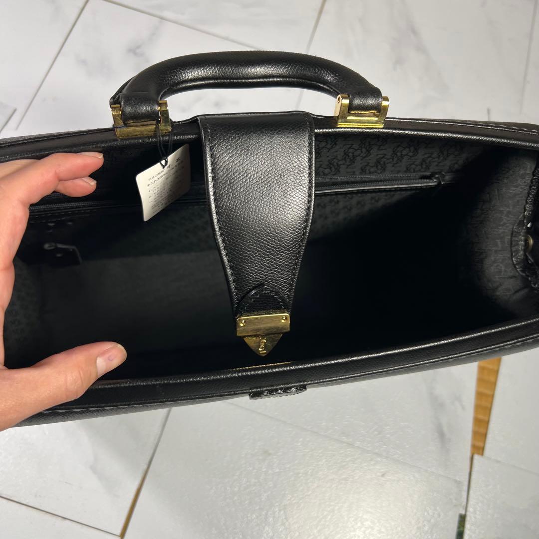 新品タグ付 イヴサンローラン ダレスバッグ レザー　黒 A4 デッドストック