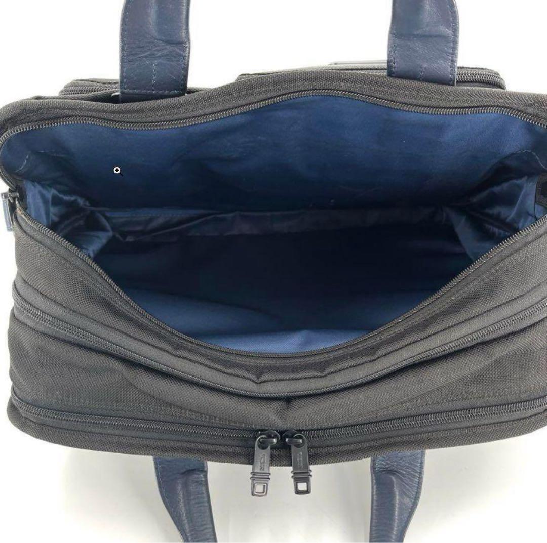 希少色　TUMI トゥミ × EDIFICE エディフィス