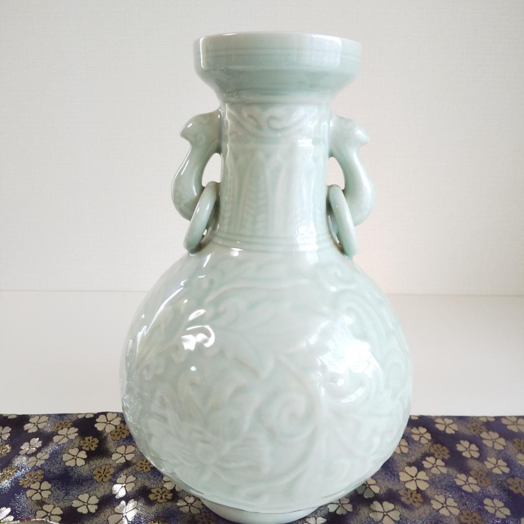 中国龍泉窯 青磁牡丹文瓶 双耳壺 中国美術 青磁 高さ38cm 牡丹文