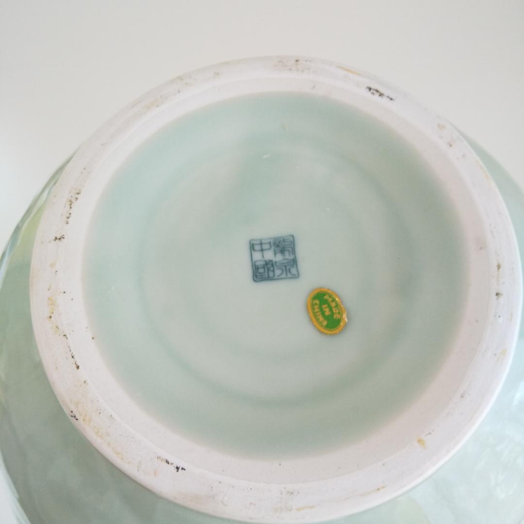 中国龍泉窯 青磁牡丹文瓶 双耳壺 中国美術 青磁 高さ38cm 牡丹文