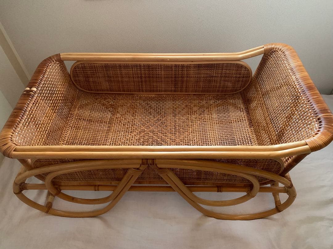 ベビーベッド籐ラタンゆりかご送料込ベビーベットクーファン