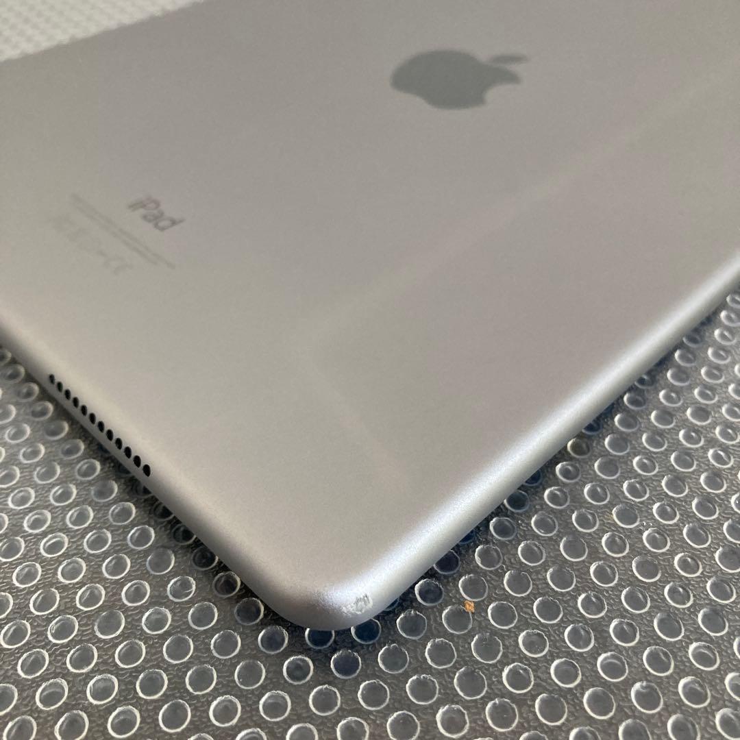 2680 電池最良好☆iPad Pro 32GB 9.7インチ SIMフリー☆