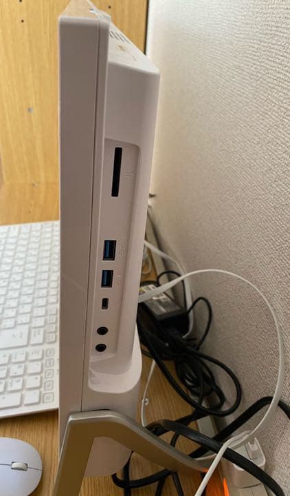 富士通FUJITSUパソコンFMVF52D1W