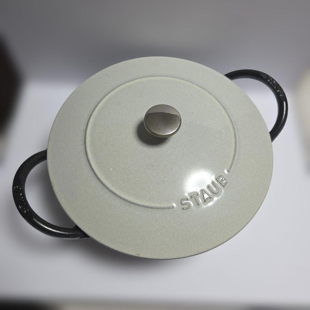 STAUB　ウォック（箱あり）