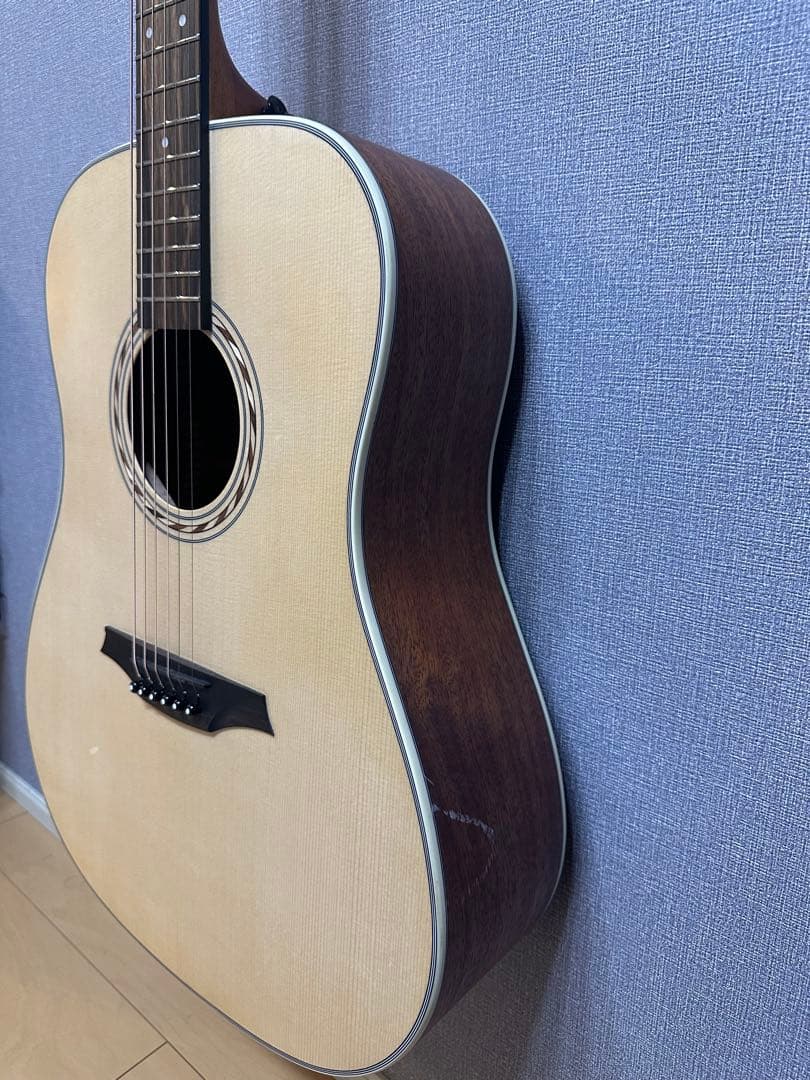 アコースティックギター　bromo