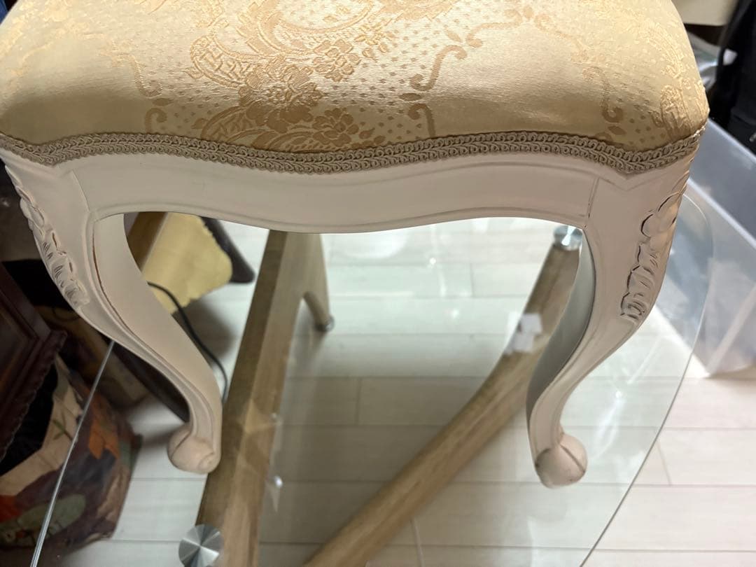 クロシオ フランシスカ スツール ホワイト 手彫り 猫足 アンティーク調