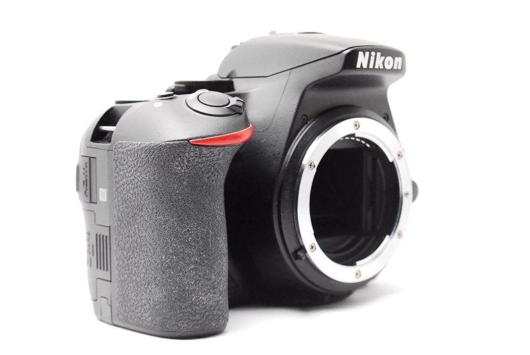 【ショット数僅少】Nikon D5600★WiFi搭載◎ダブルレンズ付