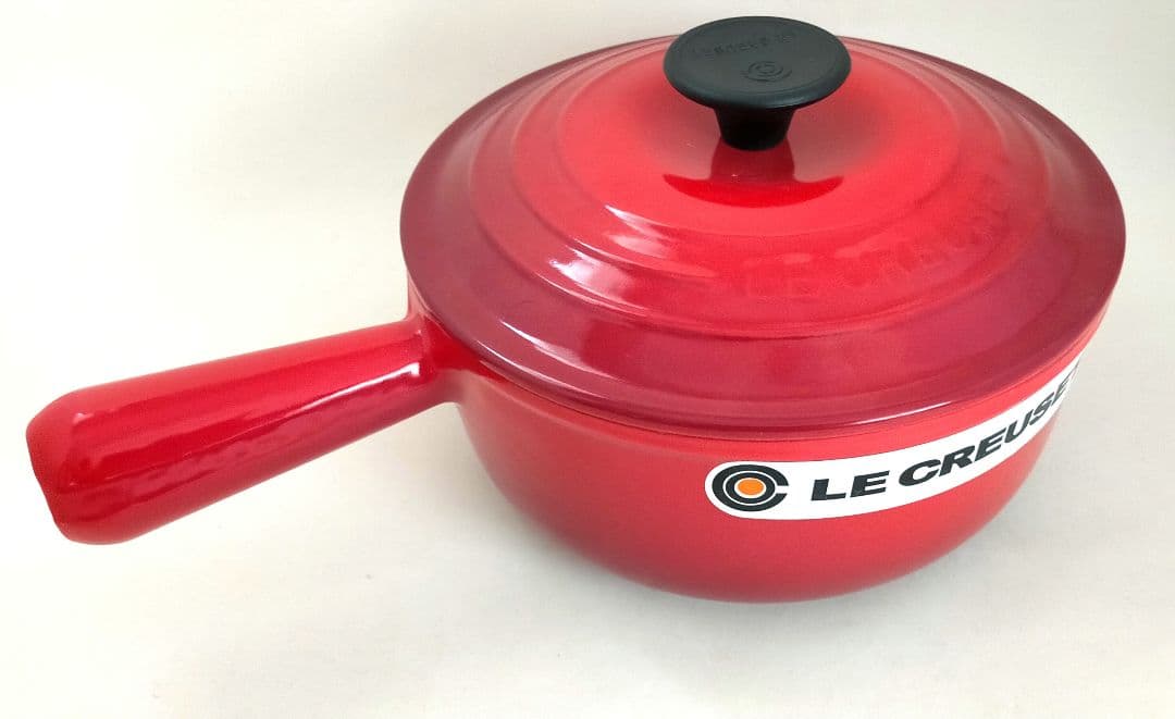 ル・クルーゼ　チェリーレッド　ソースパン　片手鍋　18cm　新品未使用