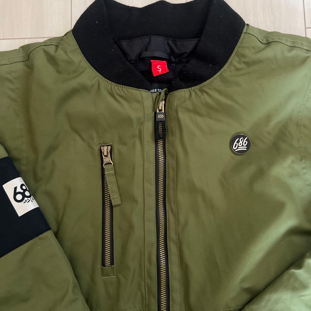 686 シックスエイトシックス　スノボー　ウェア