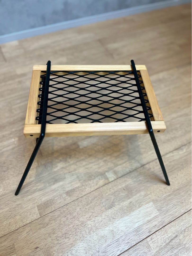 コンパクトメッシュアウトドアテーブル