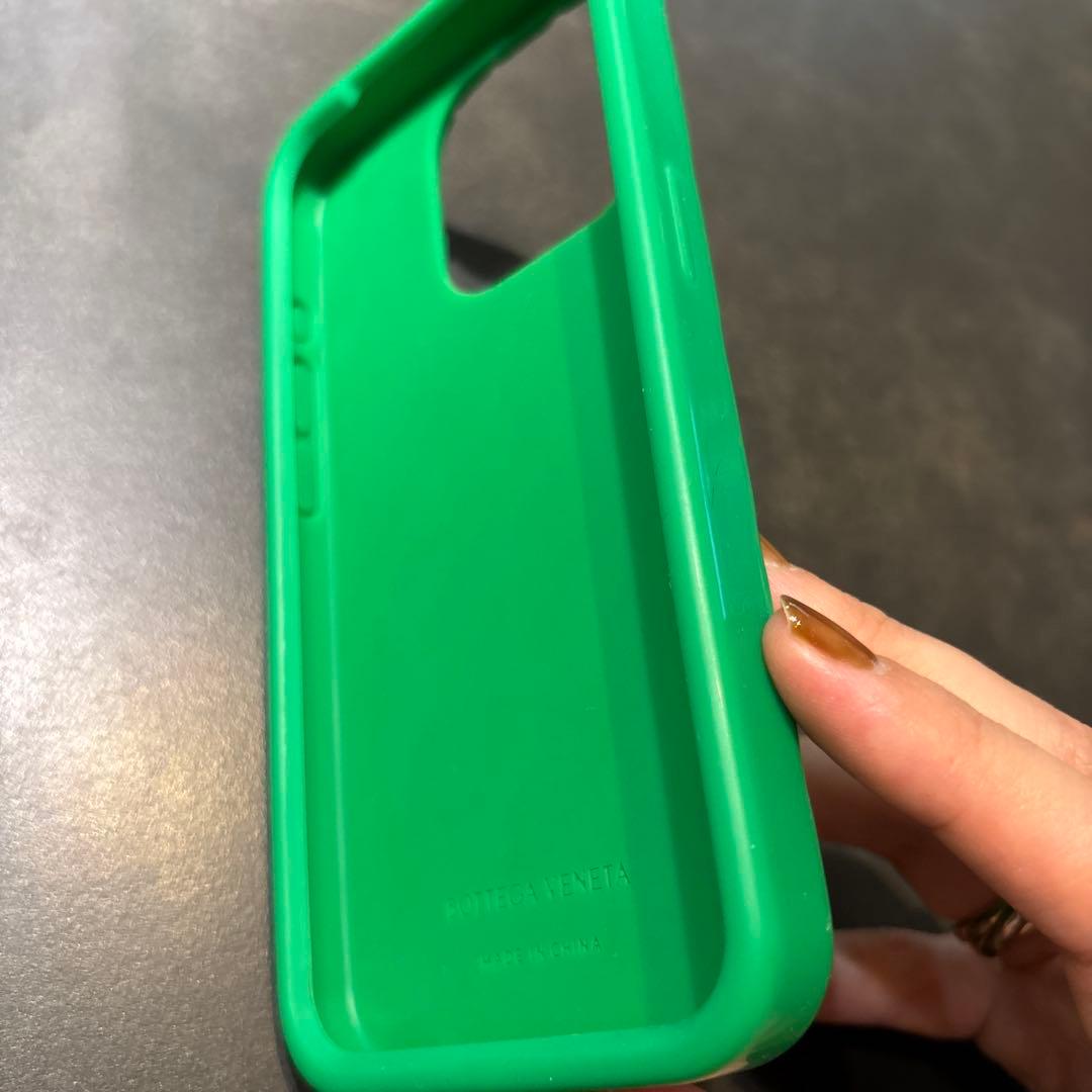 【きょんさん専用】BOTTEGA VENETA グリーン iPhone15pro