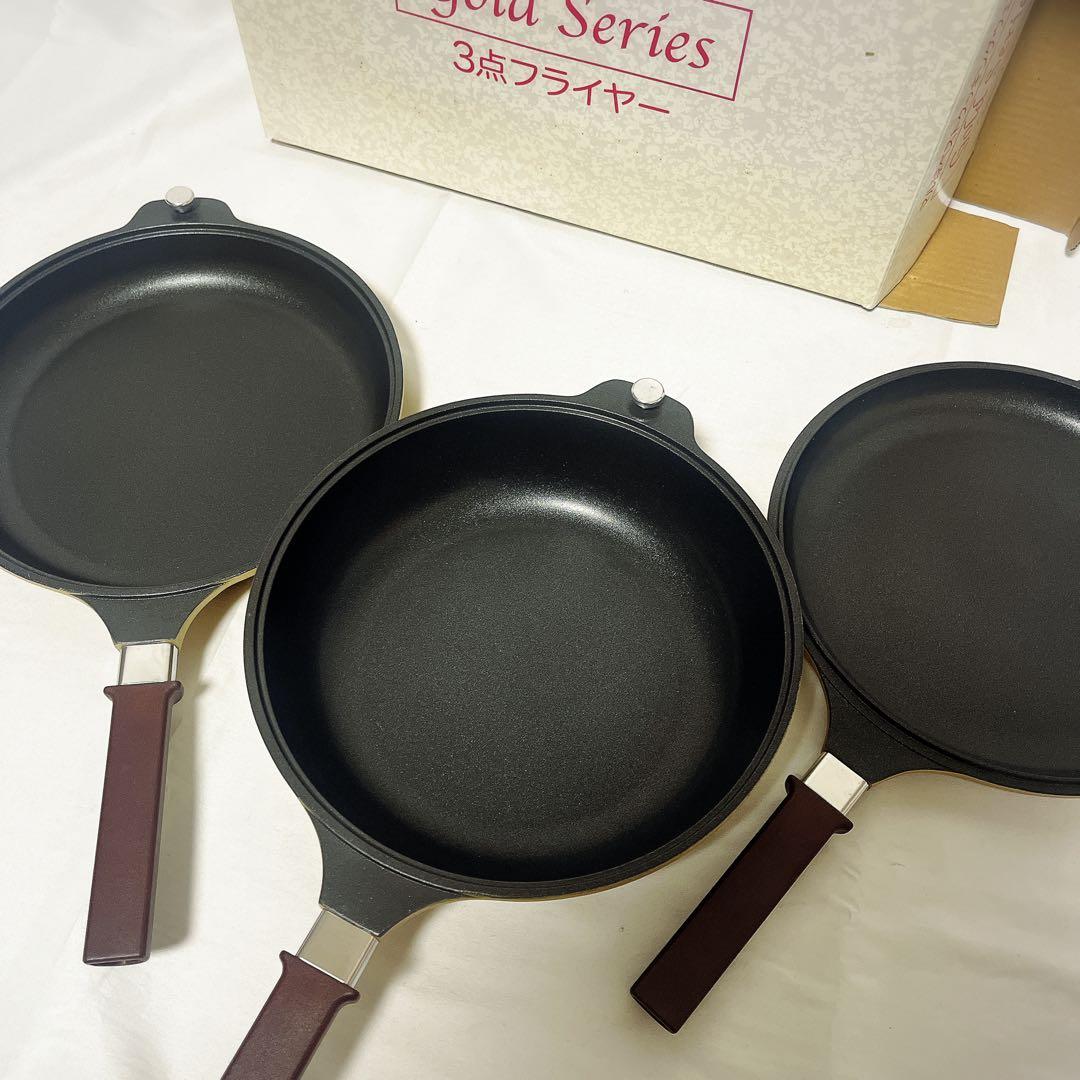 未使用保管品　マル球産業　ゴールドシリーズ　３点フライヤー