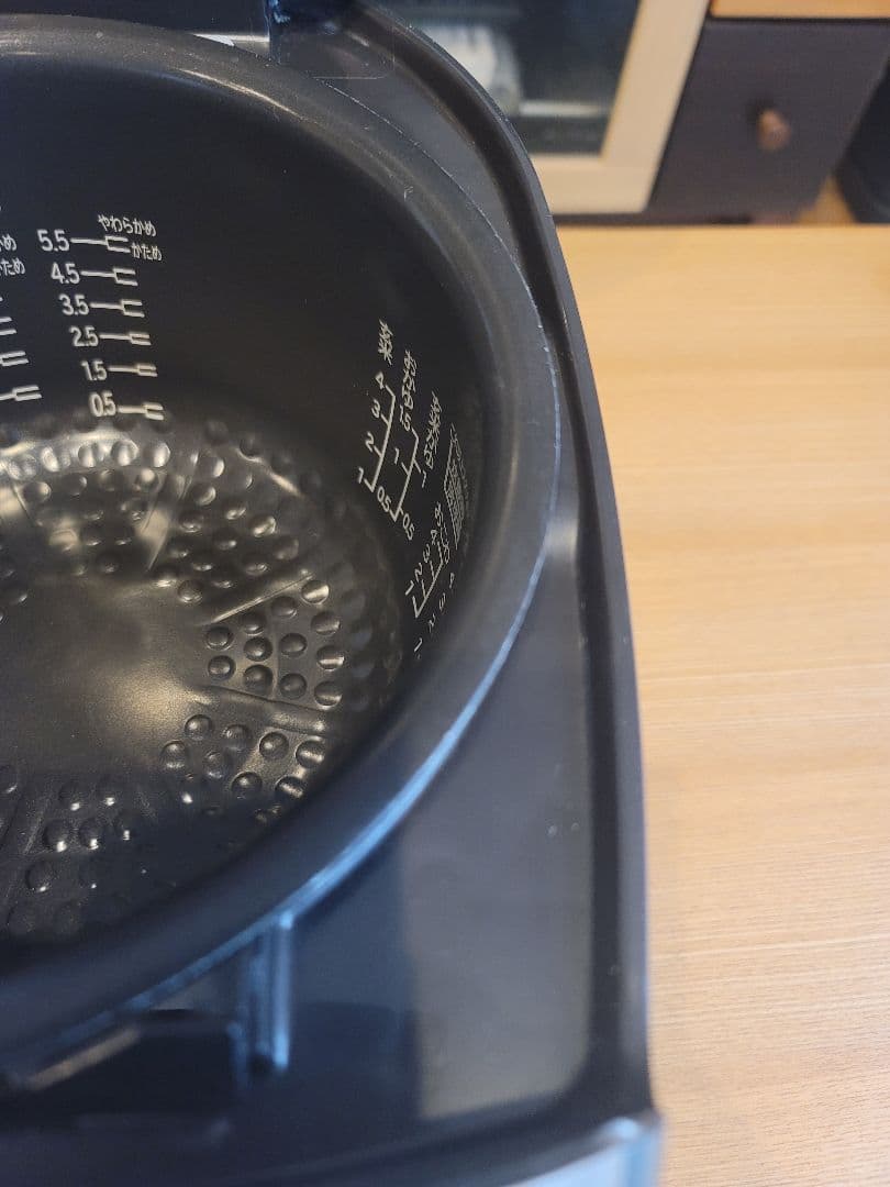 日立の炊飯器 RZ-G10EM 2021年製