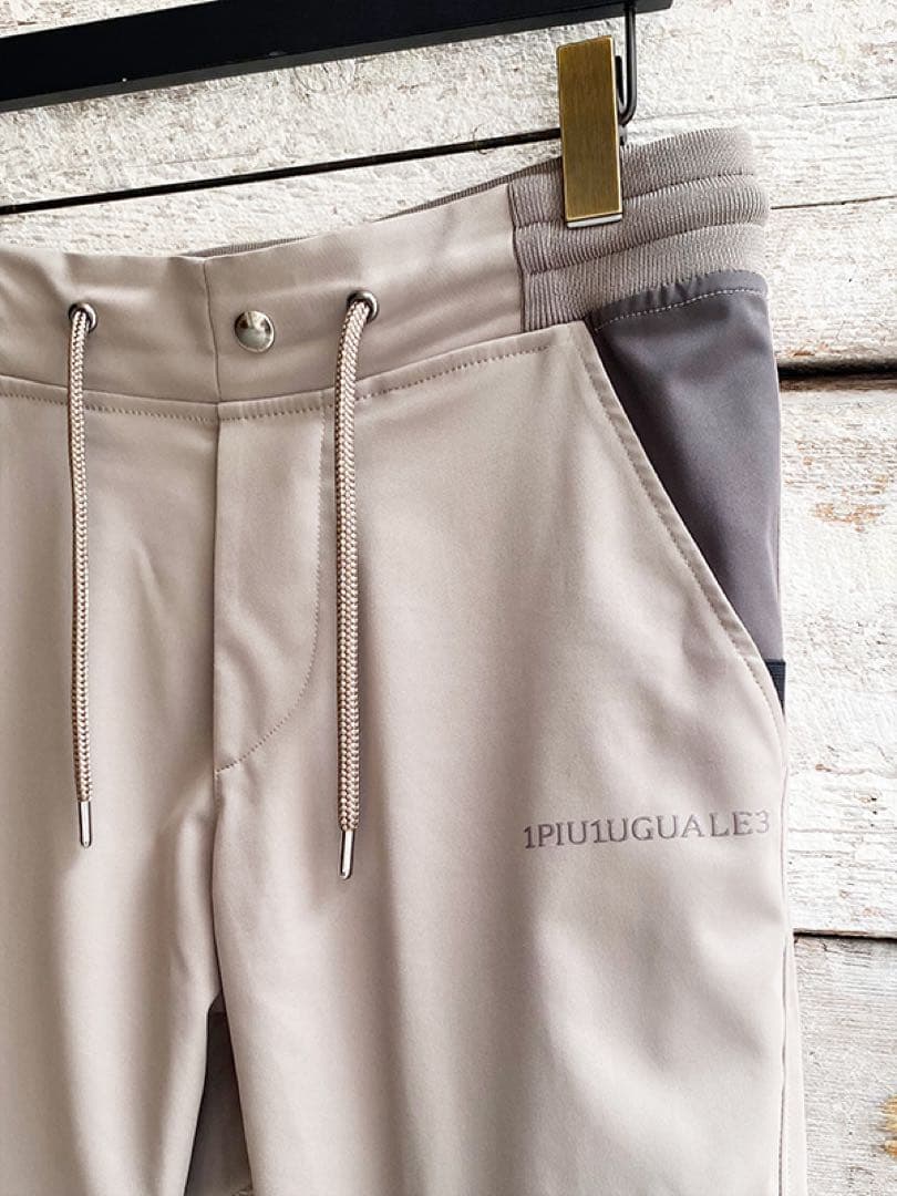 1PIU1UGUALE3 グレー ナイロンジャケット