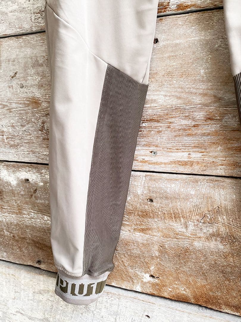 1PIU1UGUALE3 グレー ナイロンジャケット