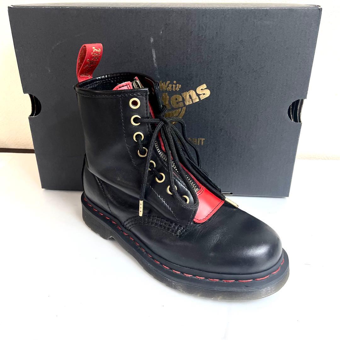 ドクターマーチン　YEAR OF THE RABBIT 8ホールブーツ　36EU