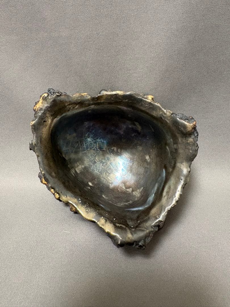 平松龍馬　亀裂文燻銀彩ぐい呑