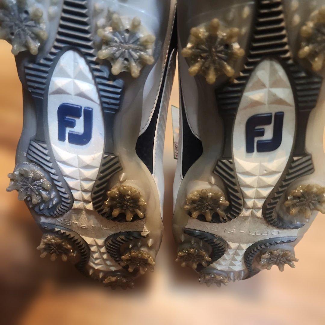 ホワイト ゴルフシューズ レースレス