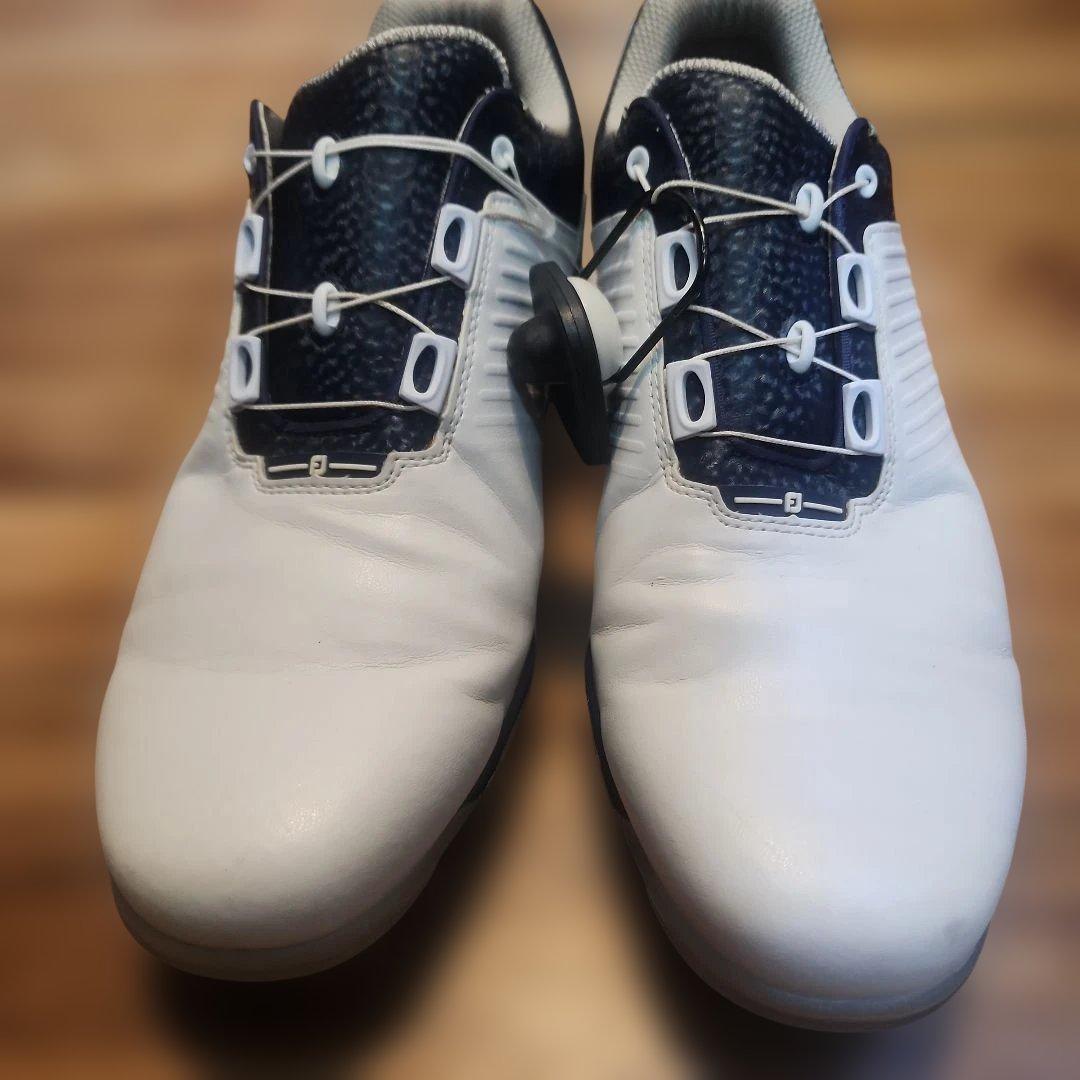 ホワイト ゴルフシューズ レースレス