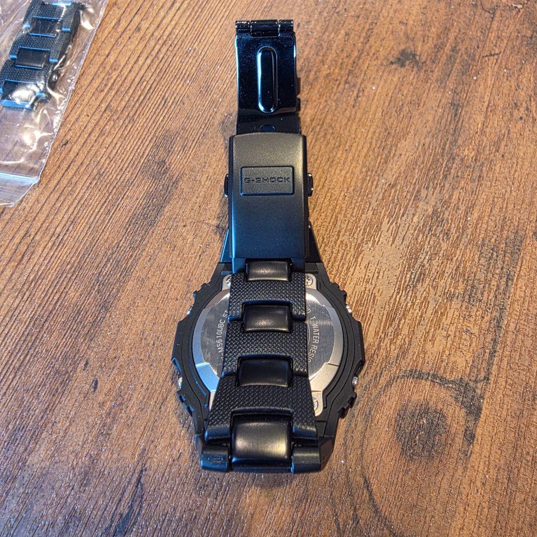 CASIO G-SHOCK GW-M5610UBC-1JF メタルバンド
