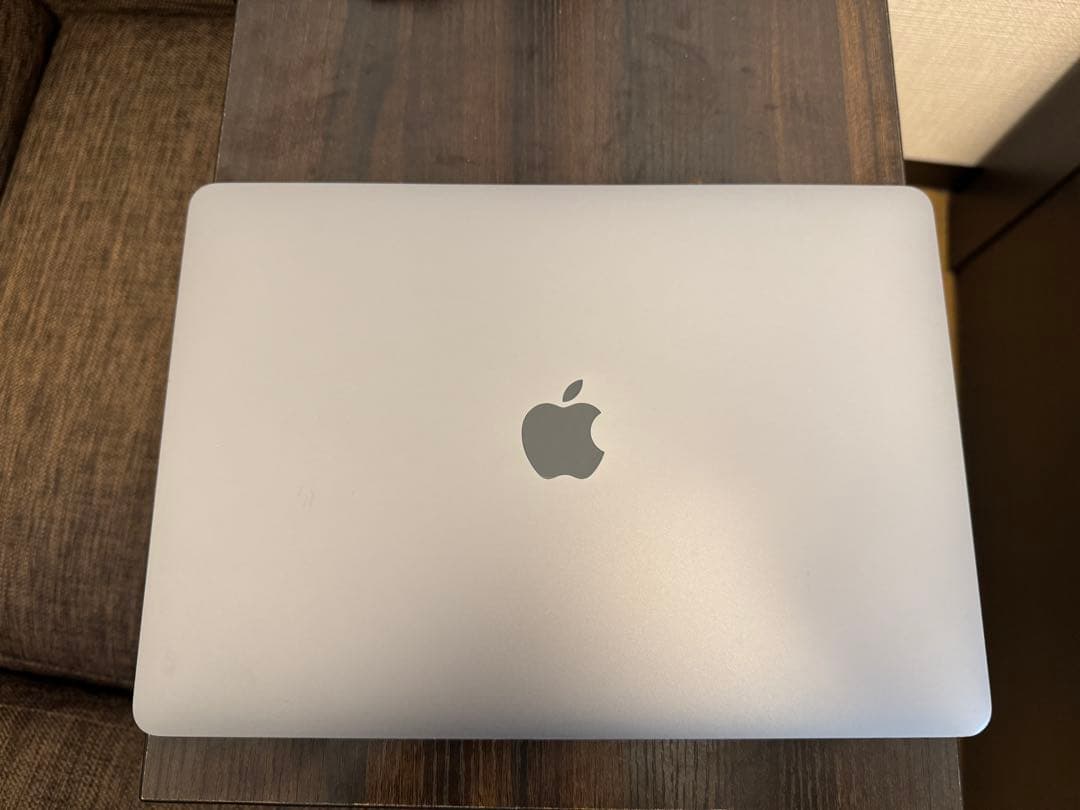 【おまけ付】MacBook Pro 2020 13インチ 32GB/2TB