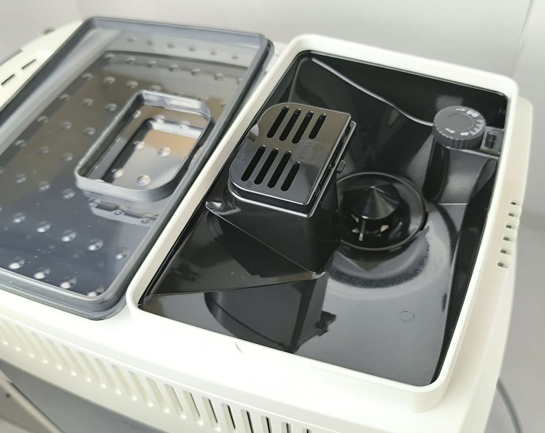 デロンギ　コンパクト全自動コーヒーマシンマグニフィカS ECAM22112W 2