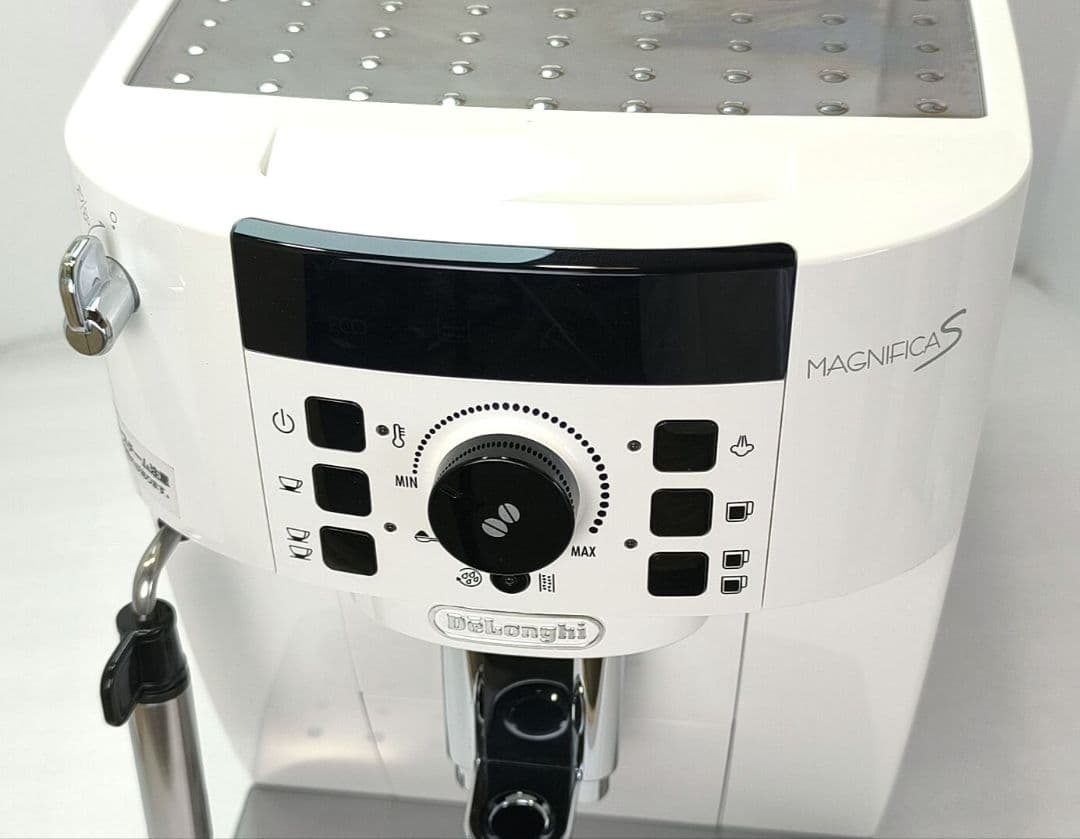 デロンギ　コンパクト全自動コーヒーマシンマグニフィカS ECAM22112W 2