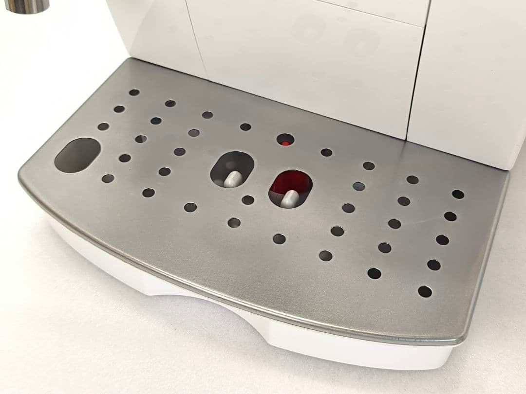 デロンギ　コンパクト全自動コーヒーマシンマグニフィカS ECAM22112W 2