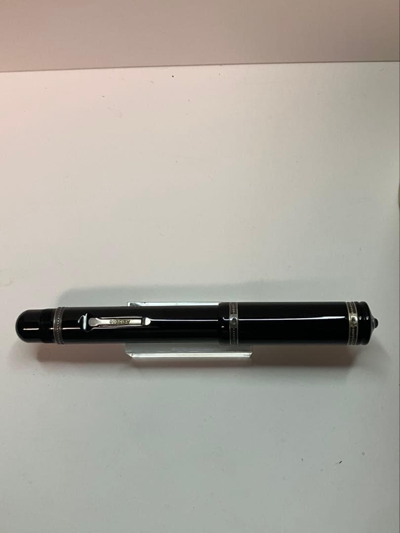 DELTA　アイザック・ニュートン　1642　中字　デルタ