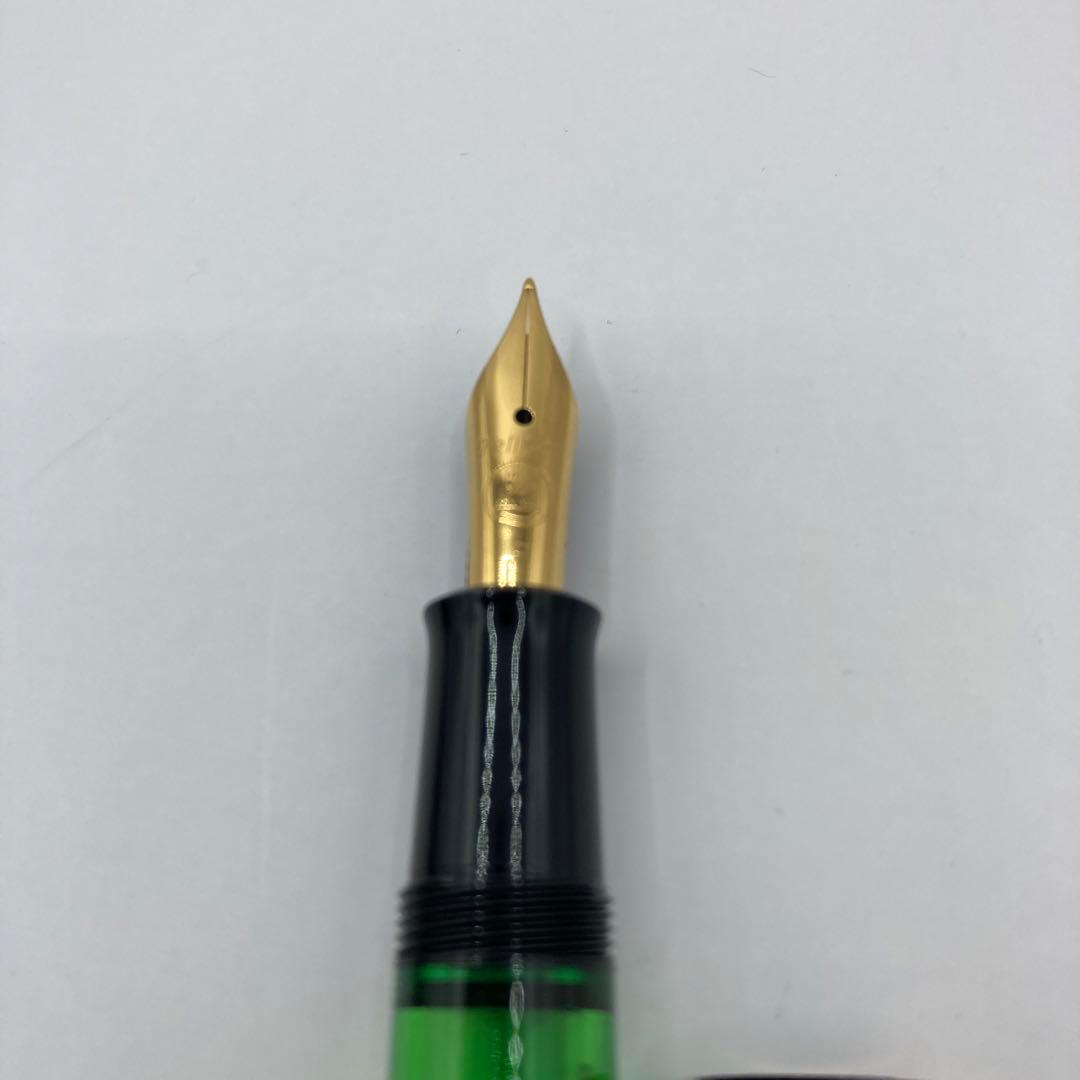 【美品】PELIKAN ペリカン F刻印 ペン・万年筆 樹脂系素材 ブラック