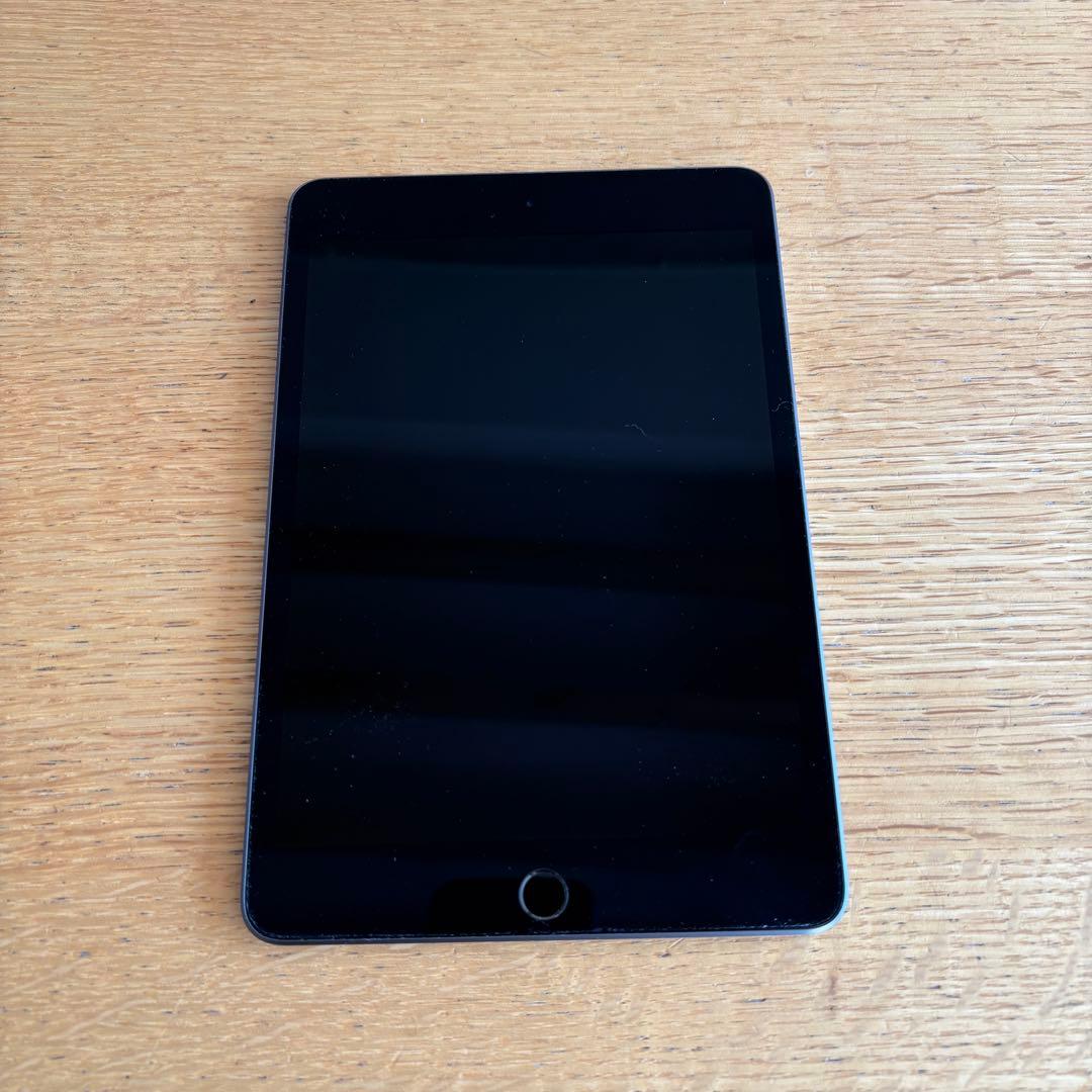 iPad mini 第5世代 Wi-Fiモデル 64GB / 黒